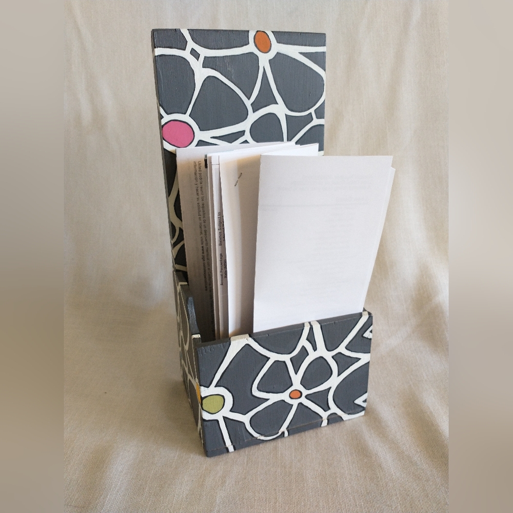 Mail / Misc. Holder - handmade and painted, one of a kind! - Picture 3 of 4